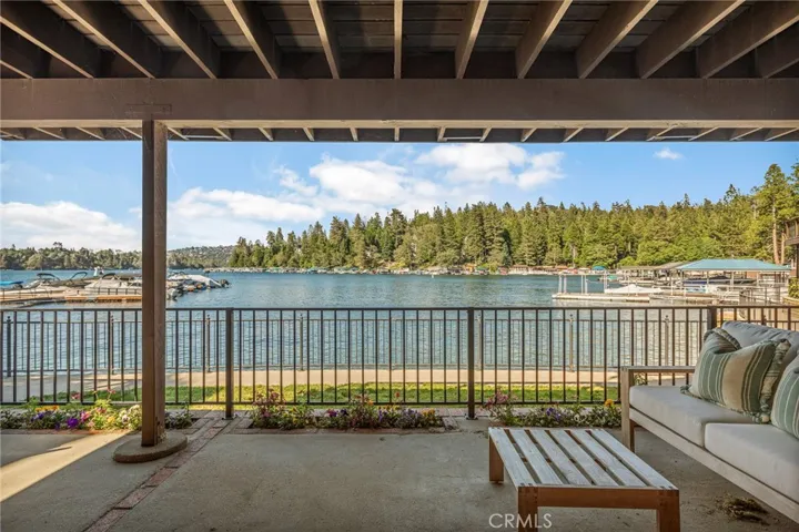 180 Ca-173 46, Lake Arrowhead, California 92352