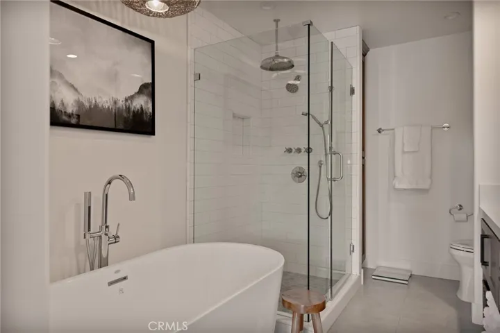 180 Ca-173 46, Lake Arrowhead, California 92352