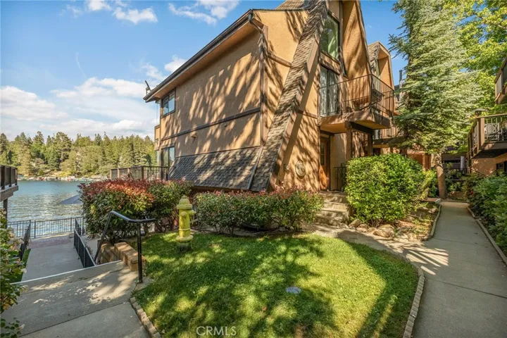 180 Ca-173 46, Lake Arrowhead, California 92352