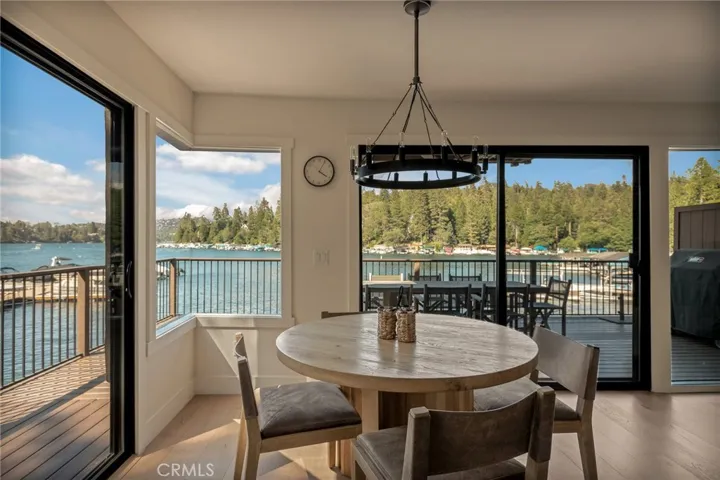 180 Ca-173 46, Lake Arrowhead, California 92352