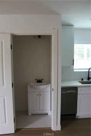 ADU 1/2 Bathroom