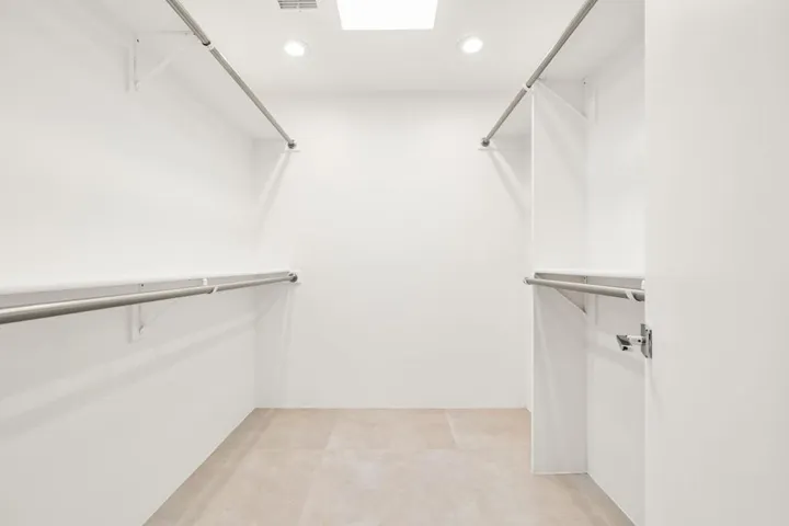 Walk In Closet