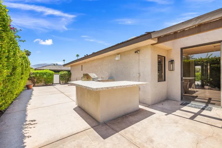 Patio off Kitchen w/ Built in BBQ