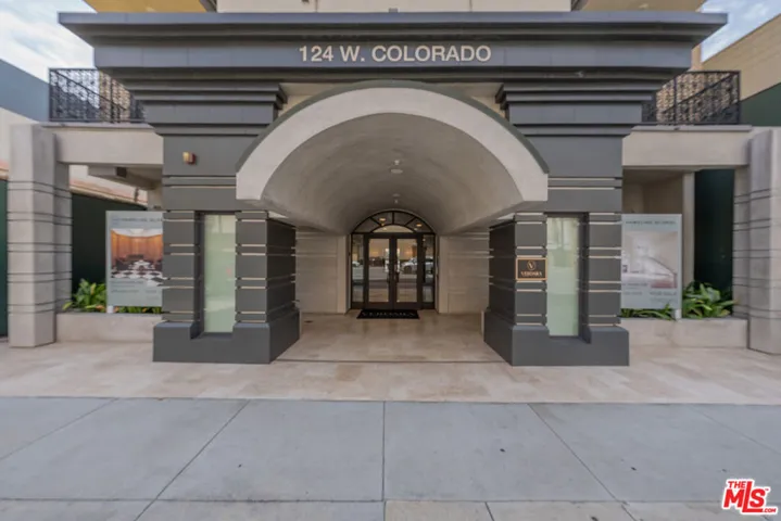 124 W Colorado 105, Glendale, California 91204