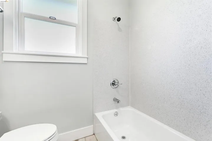 4201 Redding Street, Oakland, California 94619