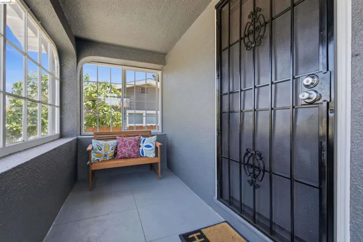 4201 Redding Street, Oakland, California 94619