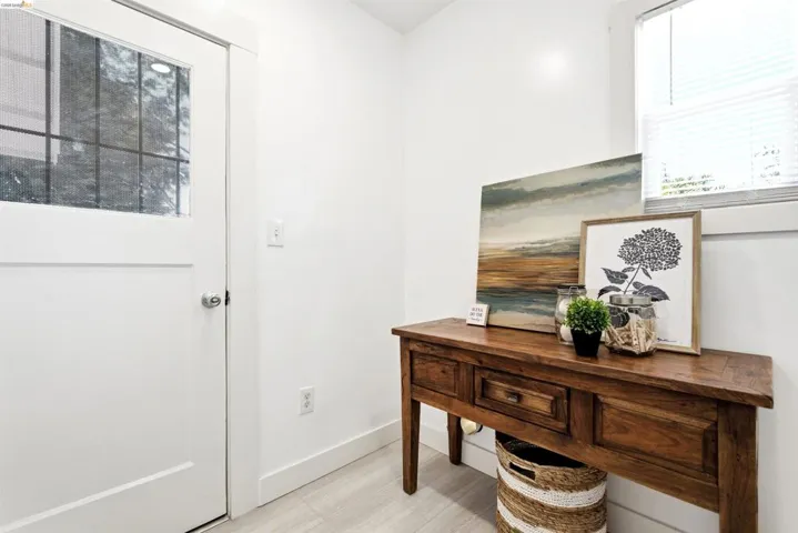 4201 Redding Street, Oakland, California 94619