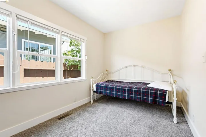 4201 Redding Street, Oakland, California 94619
