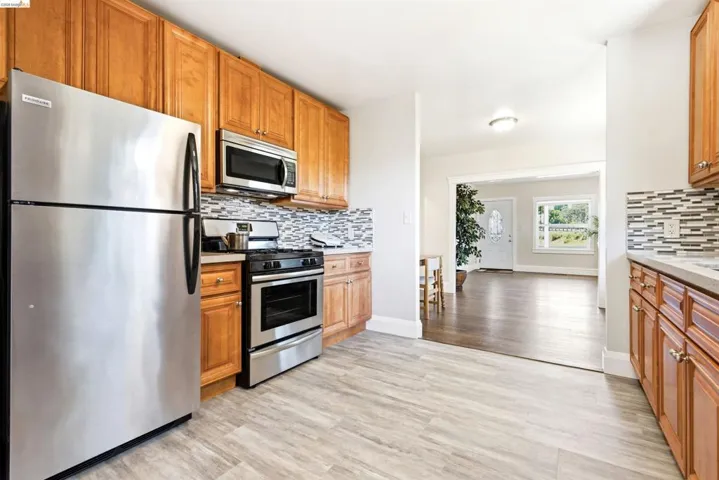 4201 Redding Street, Oakland, California 94619