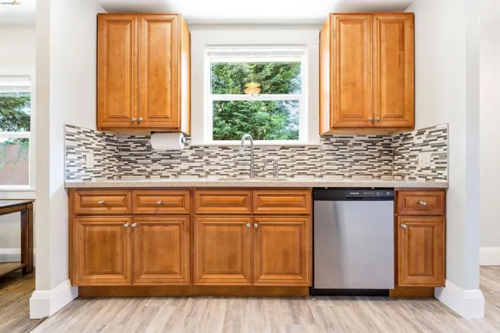 4201 Redding Street, Oakland, California 94619