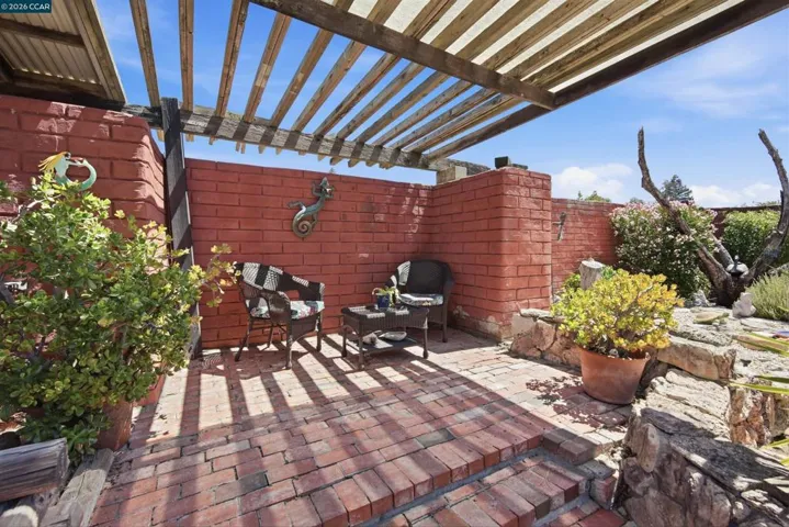 5249 Olive Dr., Concord, California 94521-3111