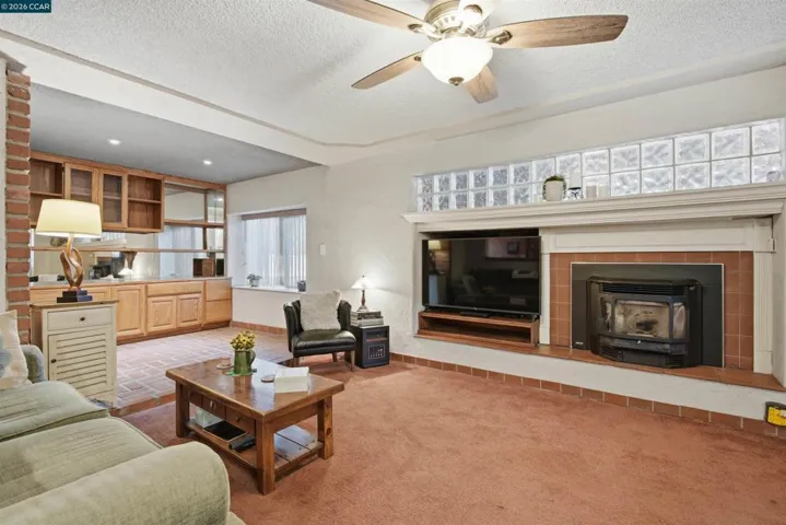 5249 Olive Dr., Concord, California 94521-3111
