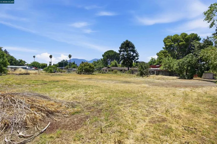 5249 Olive Dr., Concord, California 94521-3111
