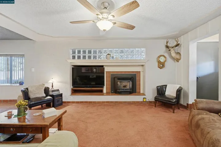 5249 Olive Dr., Concord, California 94521-3111