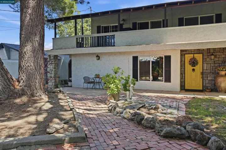 5249 Olive Dr., Concord, California 94521-3111