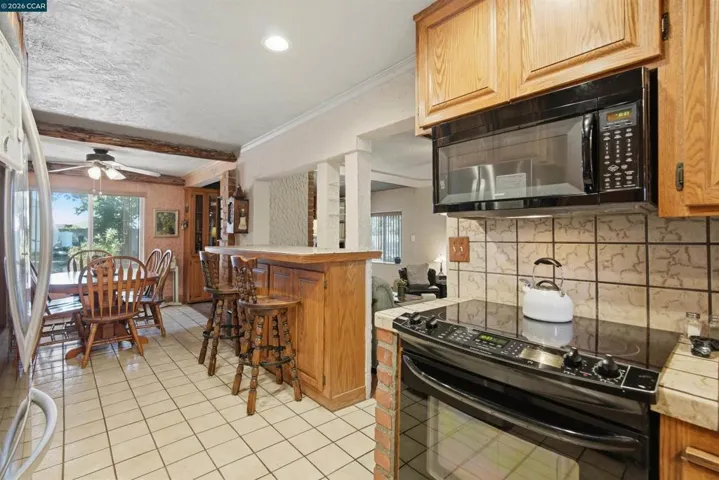 5249 Olive Dr., Concord, California 94521-3111