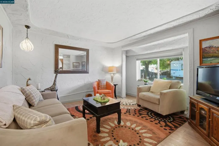 5249 Olive Dr., Concord, California 94521-3111