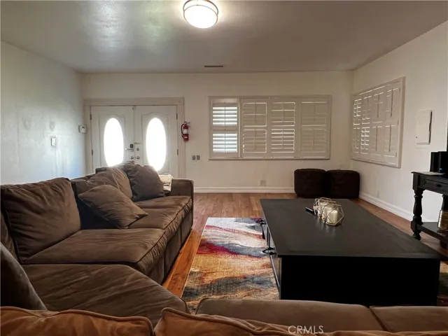 5871 Fullerton Avenue, Buena Park, California 90621