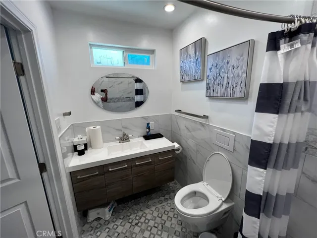 5871 Fullerton Avenue, Buena Park, California 90621