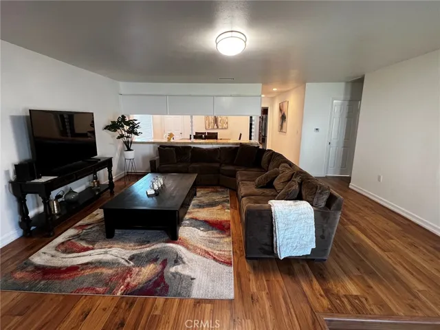 5871 Fullerton Avenue, Buena Park, California 90621