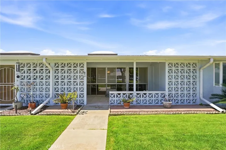13140 Del Monte Drive 52j/m16, Seal Beach, California 90740