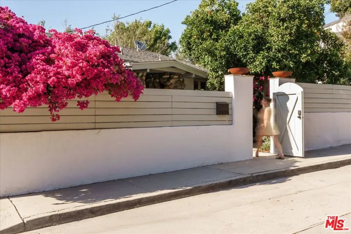3135 Isabel Drive, Los Angeles, California 90065