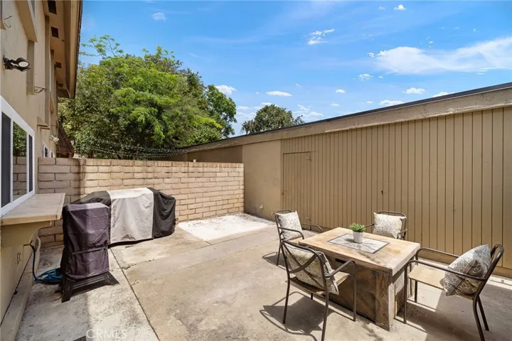Large private patio with bar seating