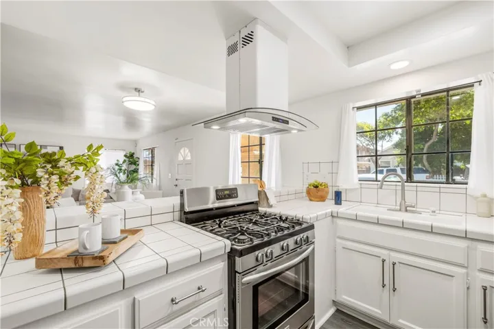 917 Euclid 1, Long Beach, California 90804