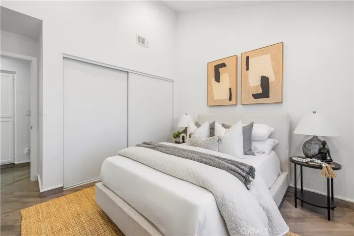 917 Euclid 1, Long Beach, California 90804