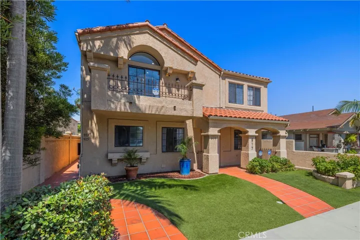 917 Euclid 1, Long Beach, California 90804