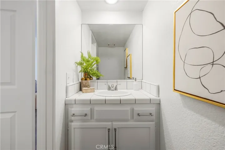 917 Euclid 1, Long Beach, California 90804