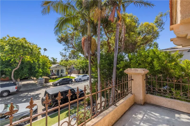 917 Euclid 1, Long Beach, California 90804