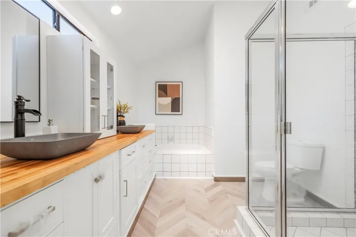 917 Euclid 1, Long Beach, California 90804