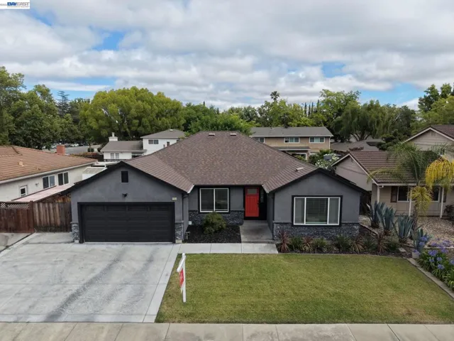 5514 Paseo Navarro, Pleasanton, California 94566