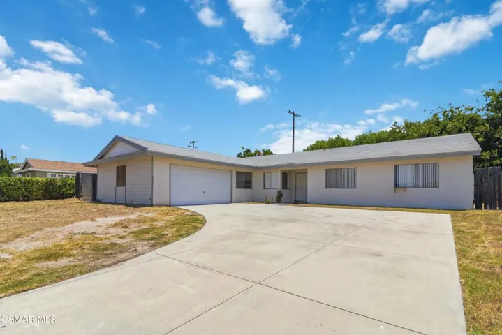 1520-Hilgard-Ave-simi-004