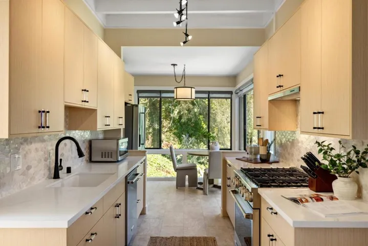 24875 N Carmel Hills Drive, Carmel, California 93923