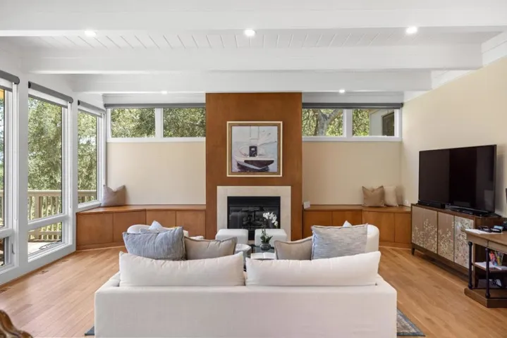 24875 N Carmel Hills Drive, Carmel, California 93923