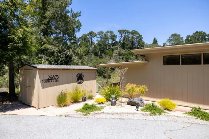 24875 N Carmel Hills Drive, Carmel, California 93923