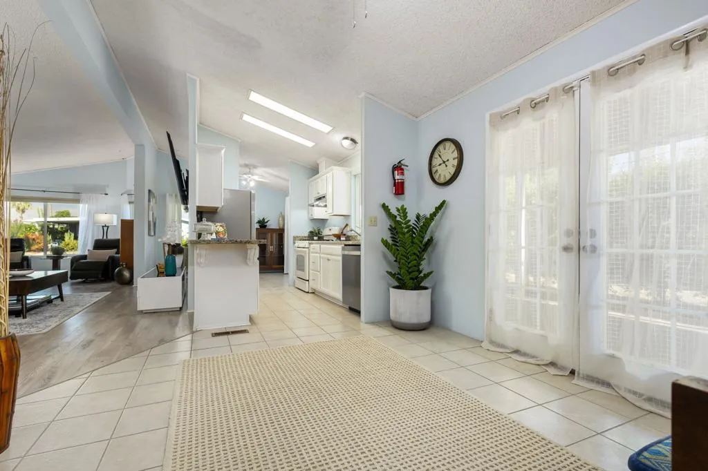 73450 Country Club Dr., spc 33
