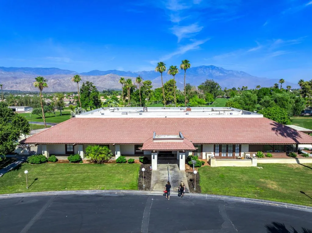 73450 Country Club Dr., spc 33