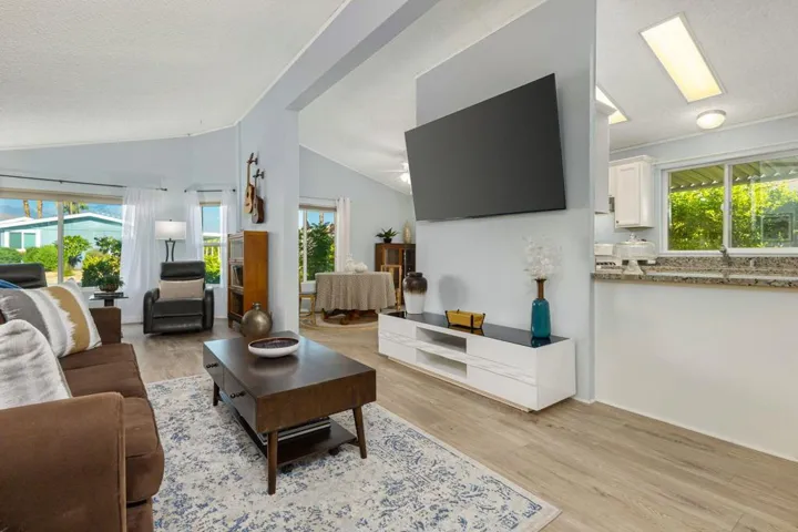73450 Country Club Dr., spc 33