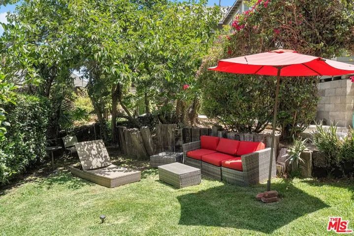 2142 Baxter Street, Los Angeles, California 90039