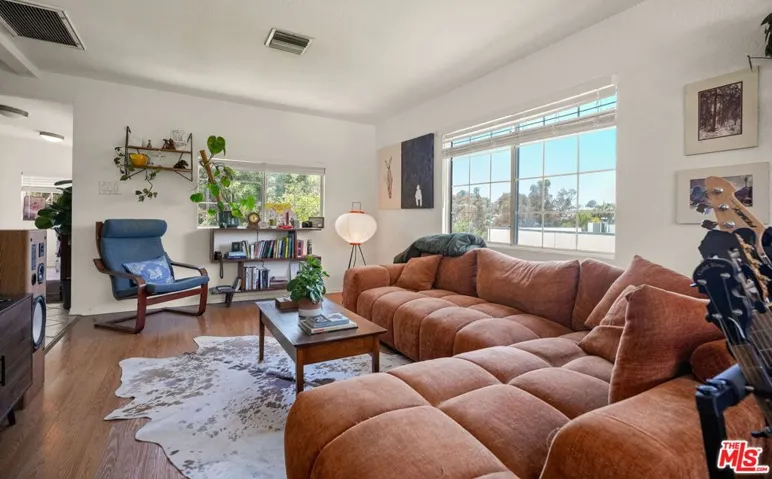 2142 Baxter Street, Los Angeles, California 90039