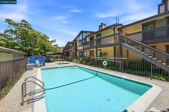 Pool & Hot Tub