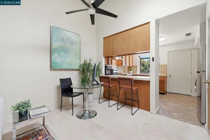 Dining Area & Kitchen
