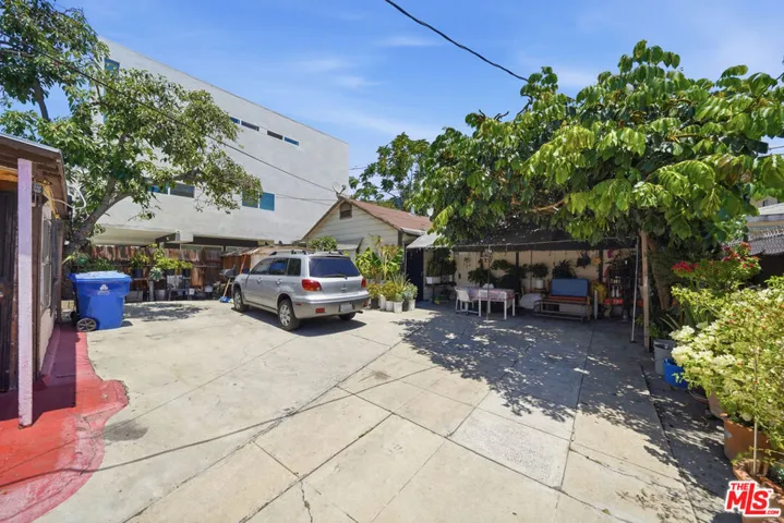 472 N Oxford Avenue, Los Angeles, California 90004