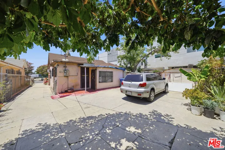 472 N Oxford Avenue, Los Angeles, California 90004