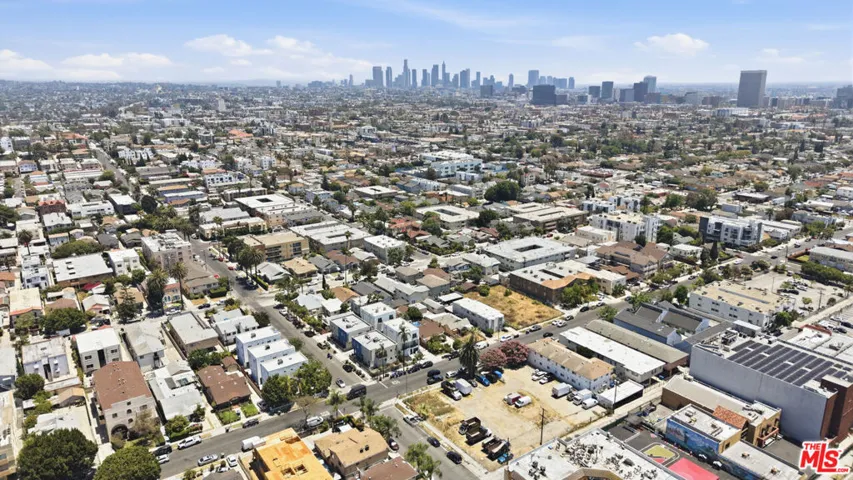 472 N Oxford Avenue, Los Angeles, California 90004