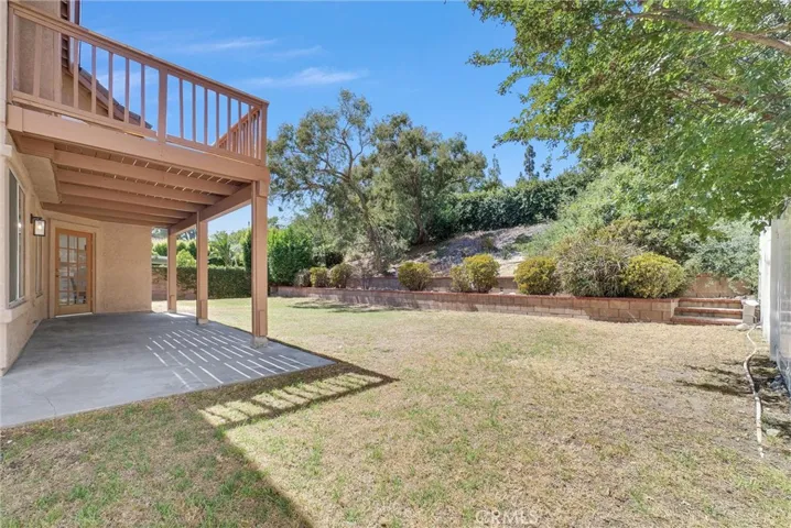 Large backyard for lots of potentials