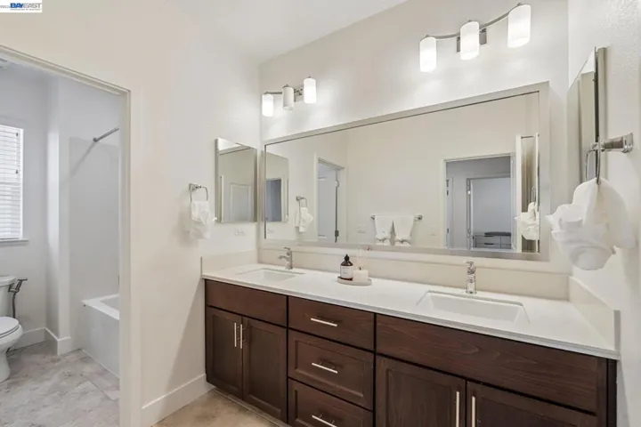 1111 S Jacobs Dr, Mountain House, California 95391